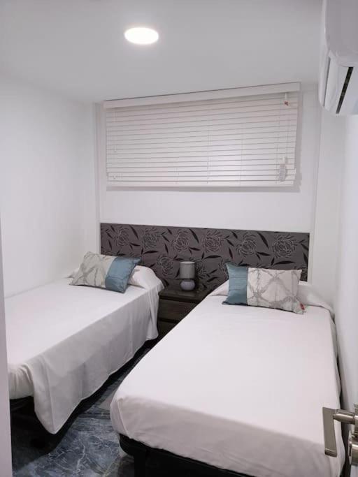 Modern Apartment Right In The Heart Of Benidorm Exterior foto